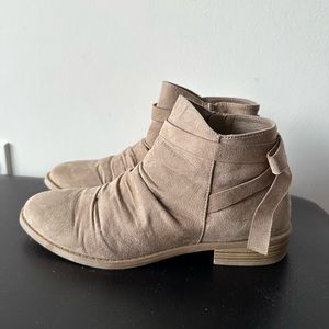 Suede tan/beige booties size 8.5